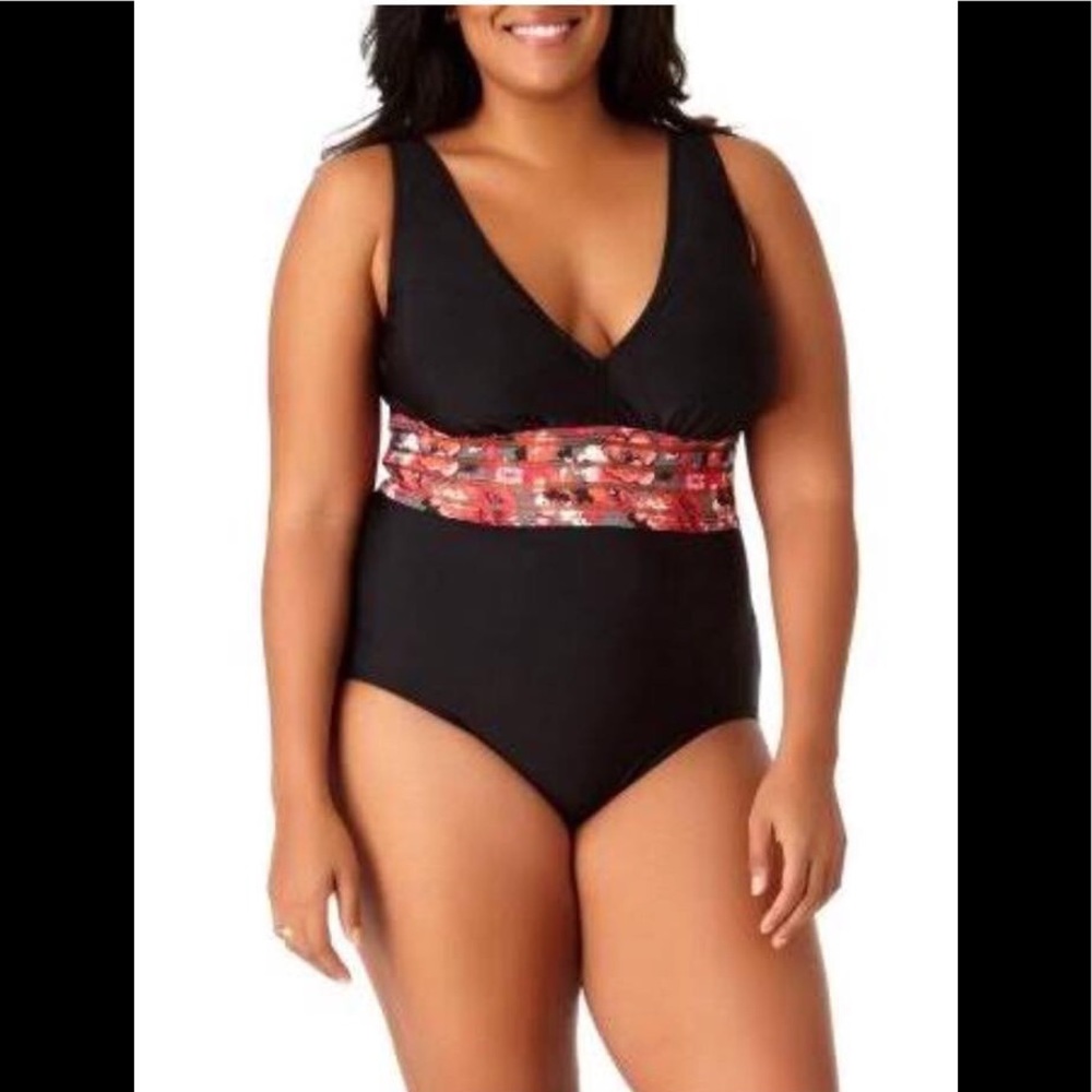 Time true swim suit Nwt